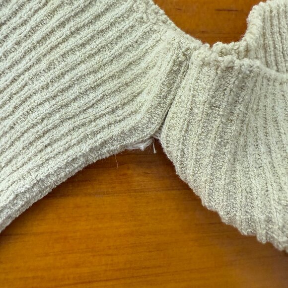 Jacquemus Le Haut Soleil top in beige - Picture 8 of 8